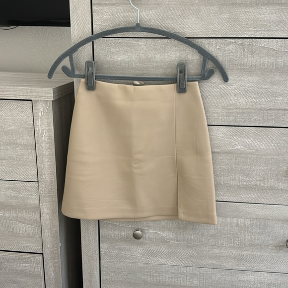 Aritzia Sunday Best Tatiana Skirt in Hummus Beige - Picture 2 of 3